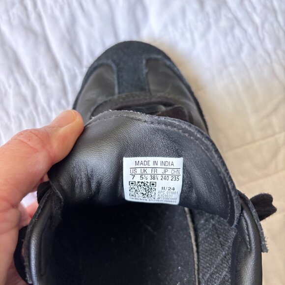 ADIDAS | Samba Womens OG Shoes  - Size Womens 7 - Picture 4 of 8